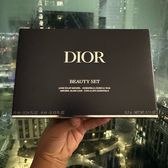 Dior Set Ft Denim Pouch ,Lip Glow ,Diorshow Mascara & Lash Primer Serum . - Picture 5 of 5